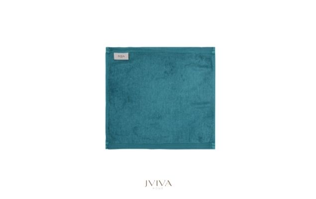ผ้าเช็ดหน้าใยไผ่ 100% ขนาด 13x13 นิ้ว สีเขียว Green Tropical