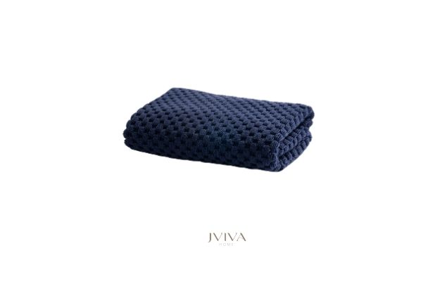 ผ้าขนหนูคอตตอน เช็ดตัว 27x54 นิ้ว - CottonLuxe Collection_Dotted กรมท่า Navy Peony