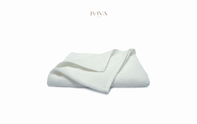 Jviva - ผ้าขนหนูเช็ดหน้า / ผ้าเช็ดผมคอตตอน (Hotel Collection)  - สีขาว